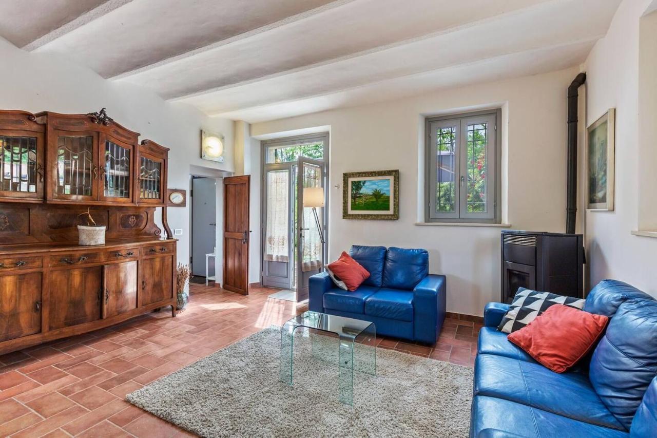 Grande Villa Storica Per Vacanze Con Giardino Privato E Piscina Ostra Εξωτερικό φωτογραφία