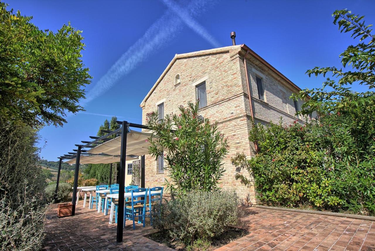 Grande Villa Storica Per Vacanze Con Giardino Privato E Piscina Ostra Εξωτερικό φωτογραφία