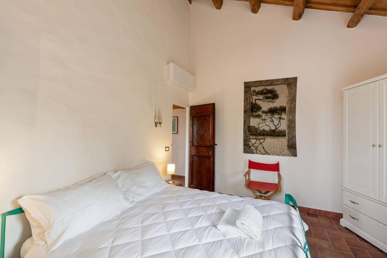 Grande Villa Storica Per Vacanze Con Giardino Privato E Piscina Ostra Εξωτερικό φωτογραφία