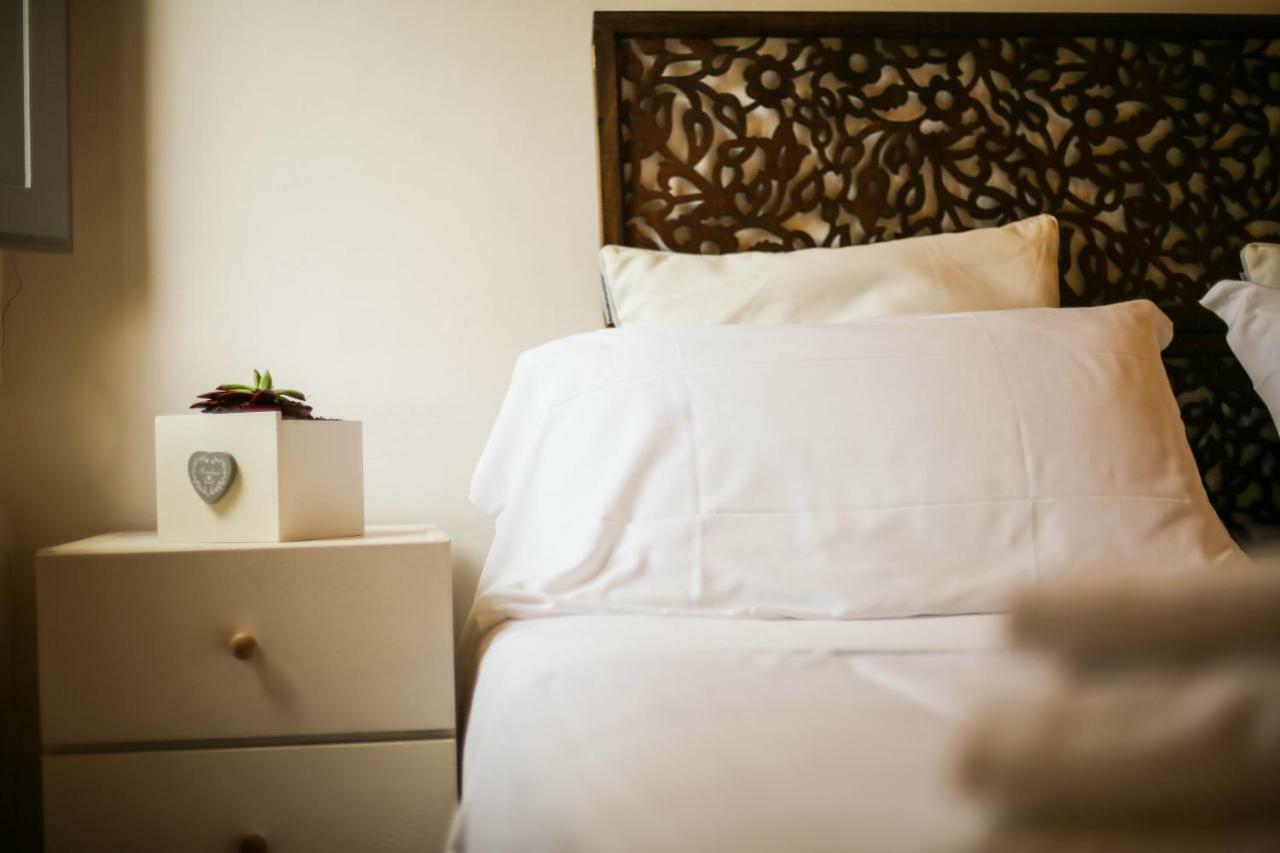 Grande Villa Storica Per Vacanze Con Giardino Privato E Piscina Ostra Εξωτερικό φωτογραφία