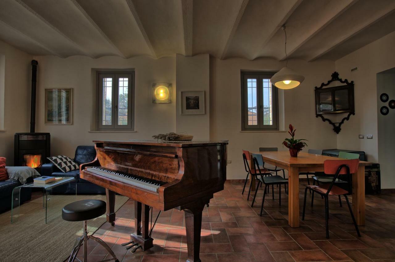 Grande Villa Storica Per Vacanze Con Giardino Privato E Piscina Ostra Εξωτερικό φωτογραφία